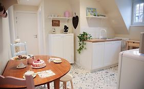 Villa Camelias, Appartements De Charme